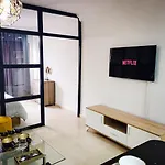 Nouveau Appartement Au Plein Centre Ville En Face Hilton & La Gare De Train Tgv M2