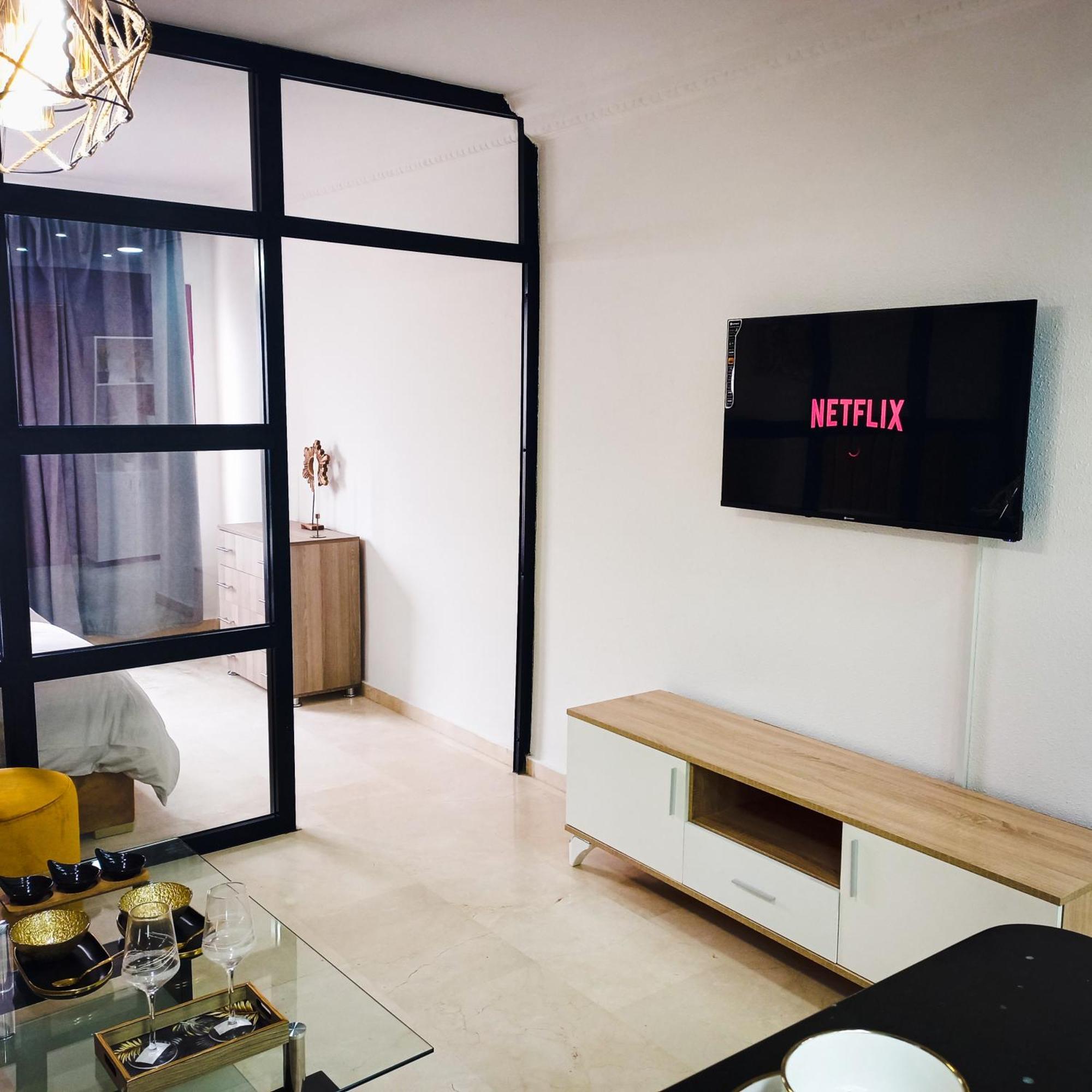 Apartamento Nouveau Au Plein Centre En Face Hilton & La Gare De Train Tgv M2 Tánger